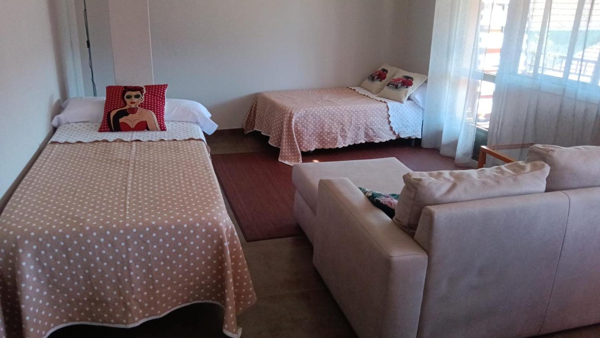 Albergue -Wifi- O Apartamento -No Wifi- Camino Santiago Porrino - En Pleno Centro - City Centre Exteriör bild